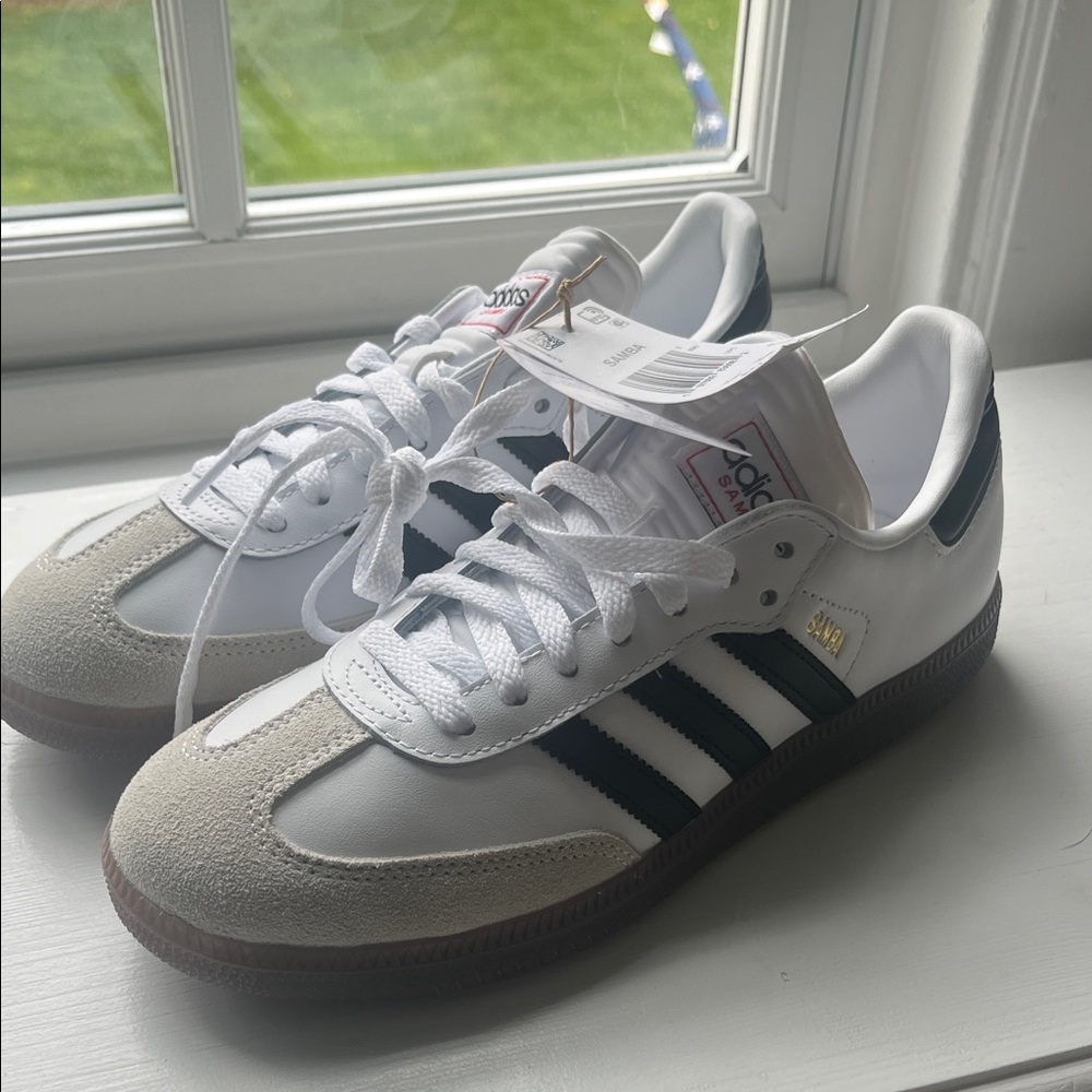 adidas Sambas